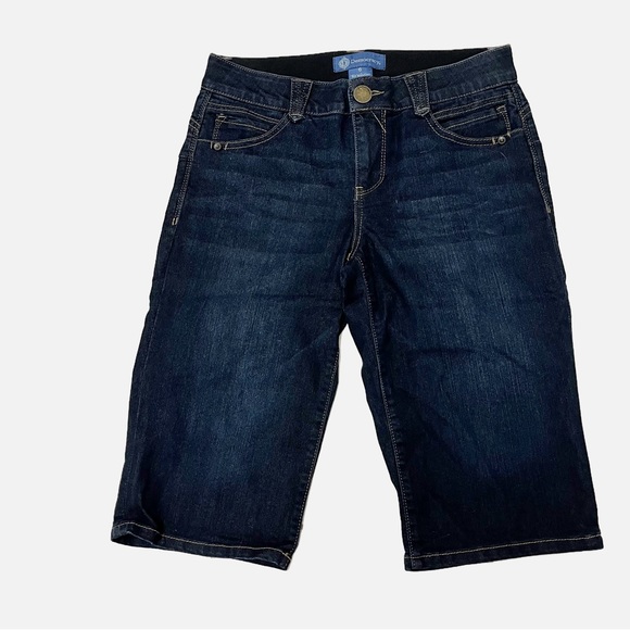 Democracy Denim - Democracy Ab-Solution Capris Dark Wash Size 6